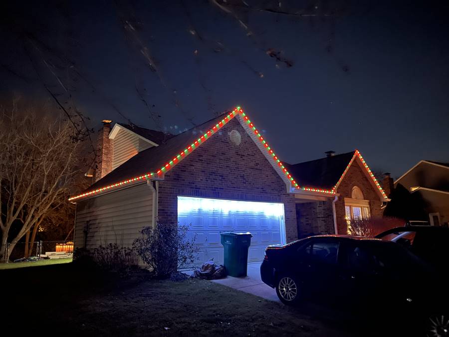 Christmas Classic roofline scene